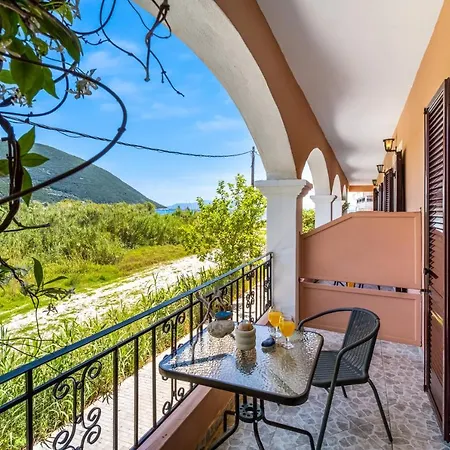 Phaethon Apartment